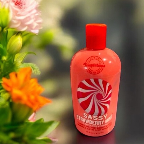 Rare Temptations Sassy Strawberry Mint 3 in 1 Body Wash Bubble Bath and Shampoo